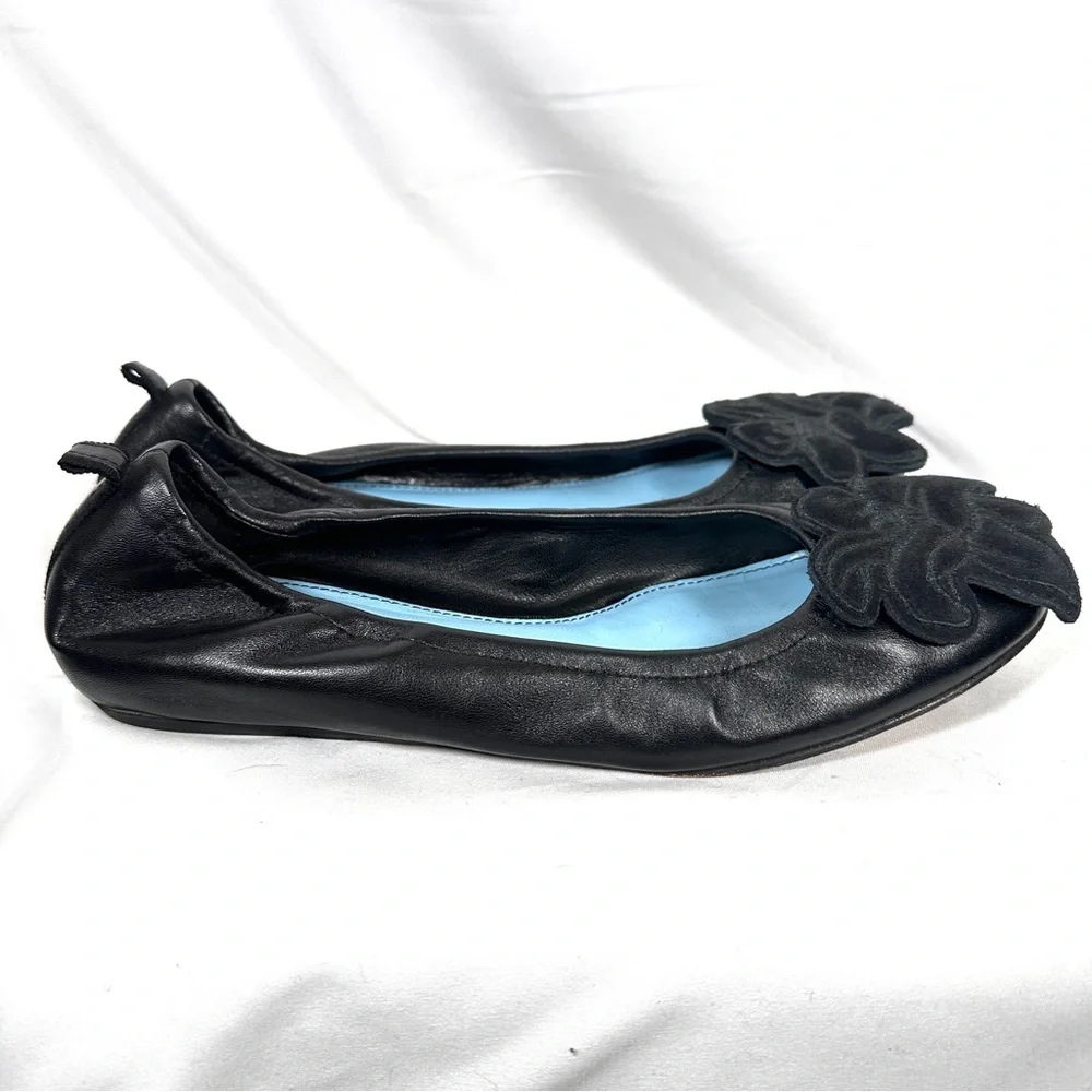 Lanvin Black Ballet Flats with Flower Appliqué - Picture 4 of 13